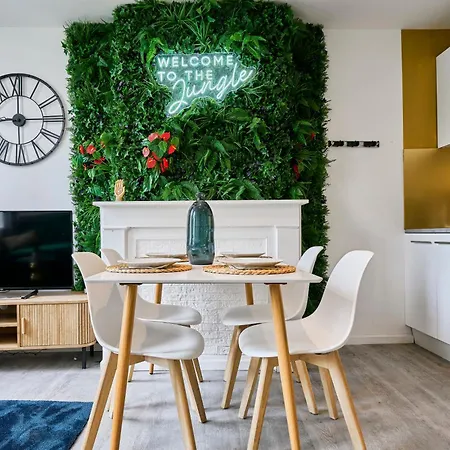 Le Jungle Club - Les Demeures D'adrien شقة *